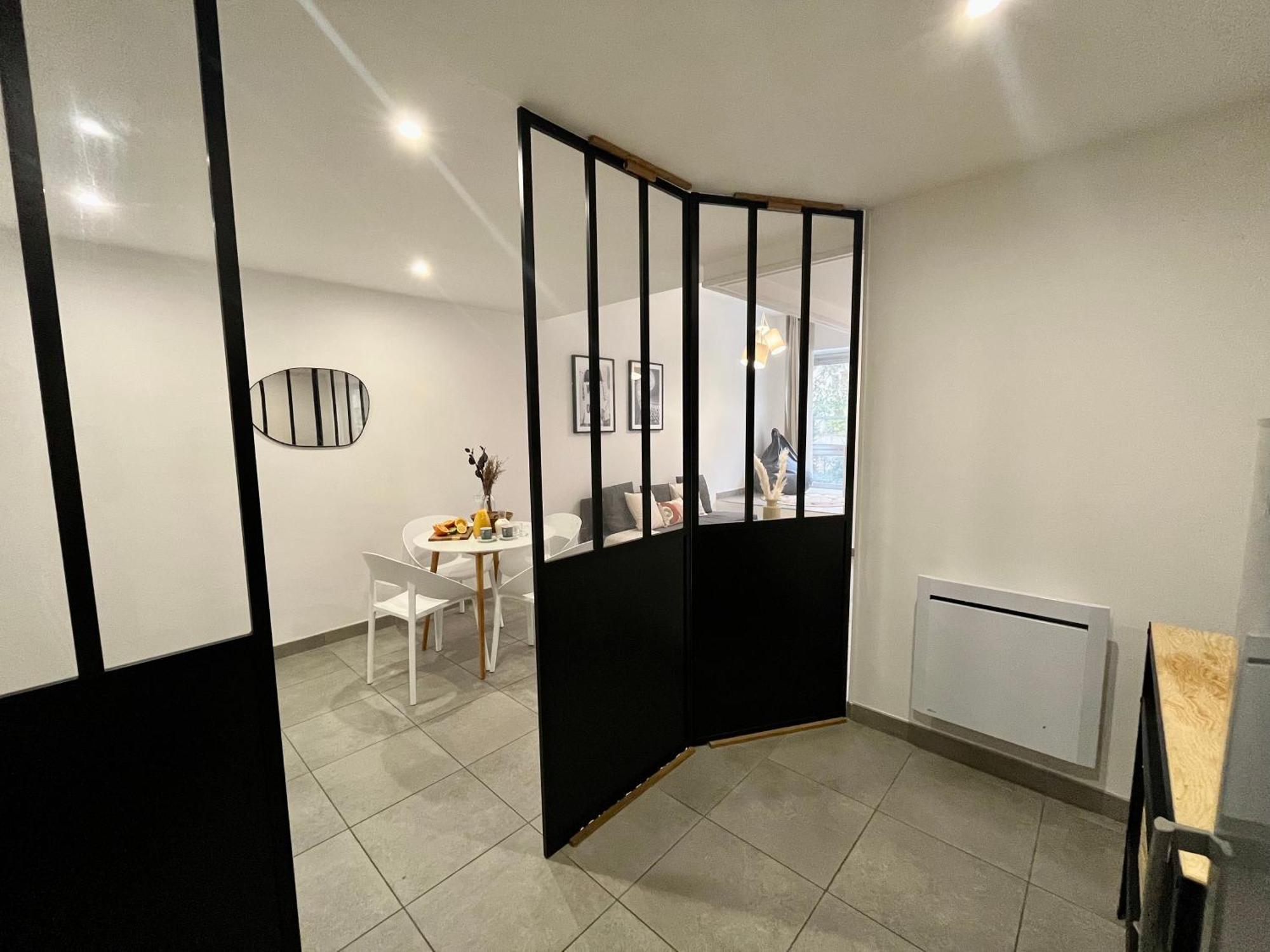Suite Danbury Lyon Zewnętrze zdjęcie